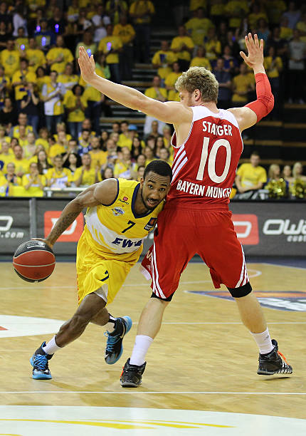 前锋约安 前锋约安