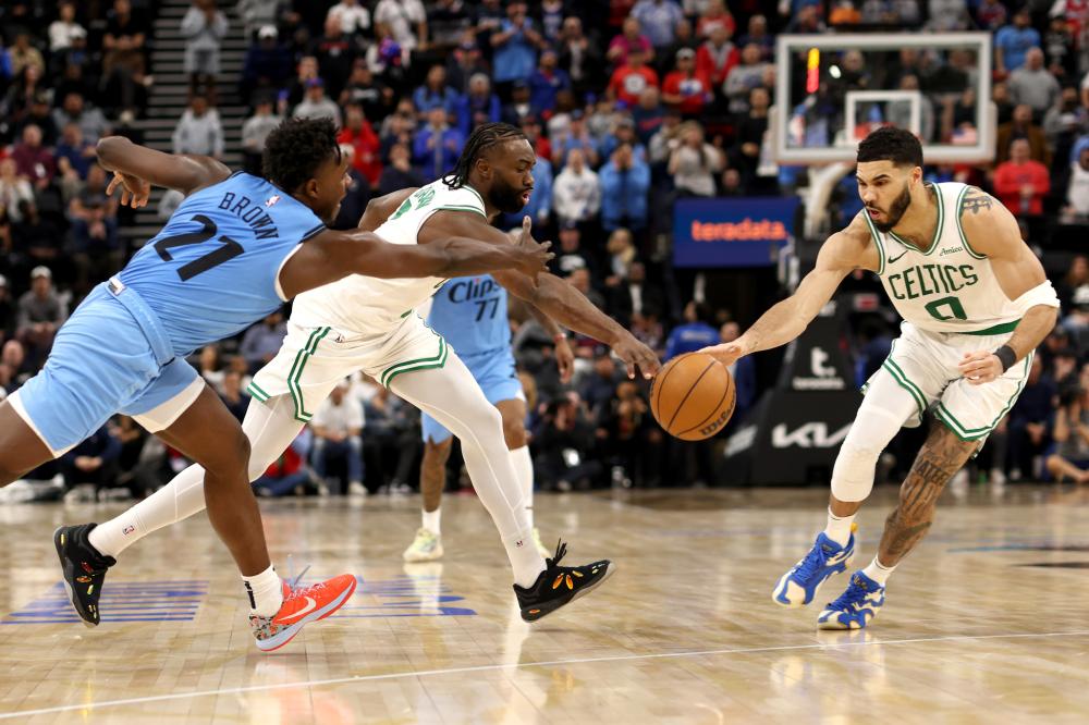 我们拭目以 我们拭目以