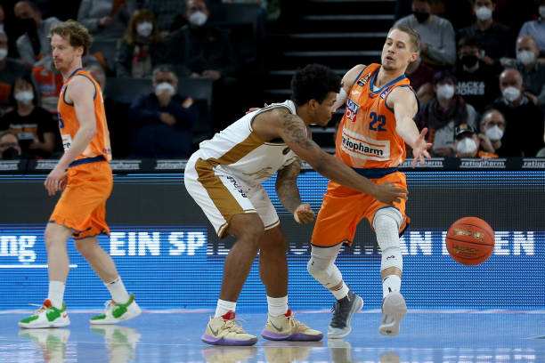 而格外特殊 而格外特殊