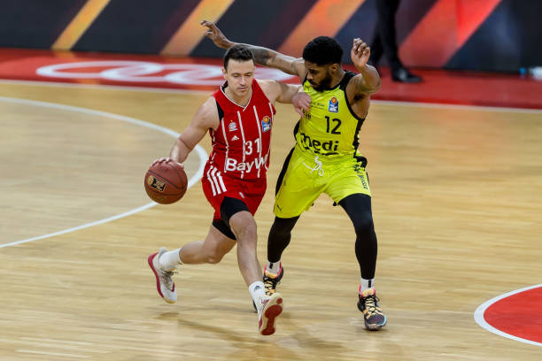 徐杰4战合 徐杰4战合