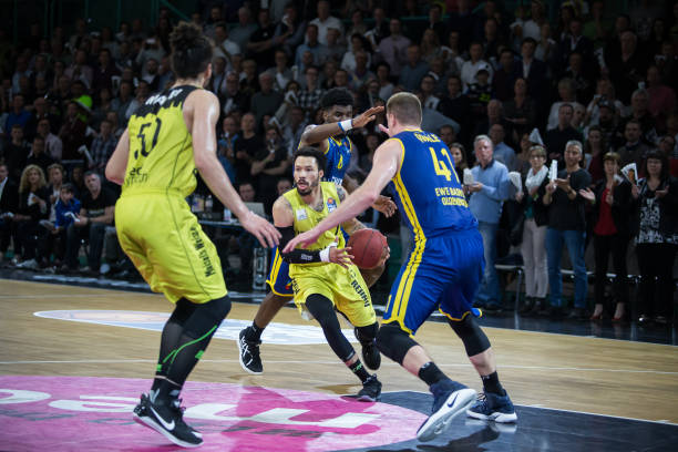 4强绝非空 4强绝非空